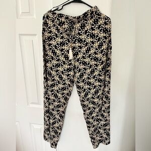 NWOT Floral Black and yellow Women's Pants